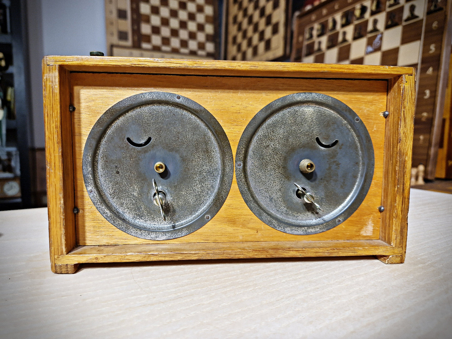 Koopman1972-back chess clock mechanical and wood